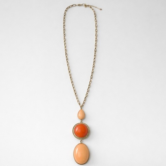 Jewelry - VTG Pendant Necklace Womens 29in Orange Peach Excellent Gold Tone Triple Stone